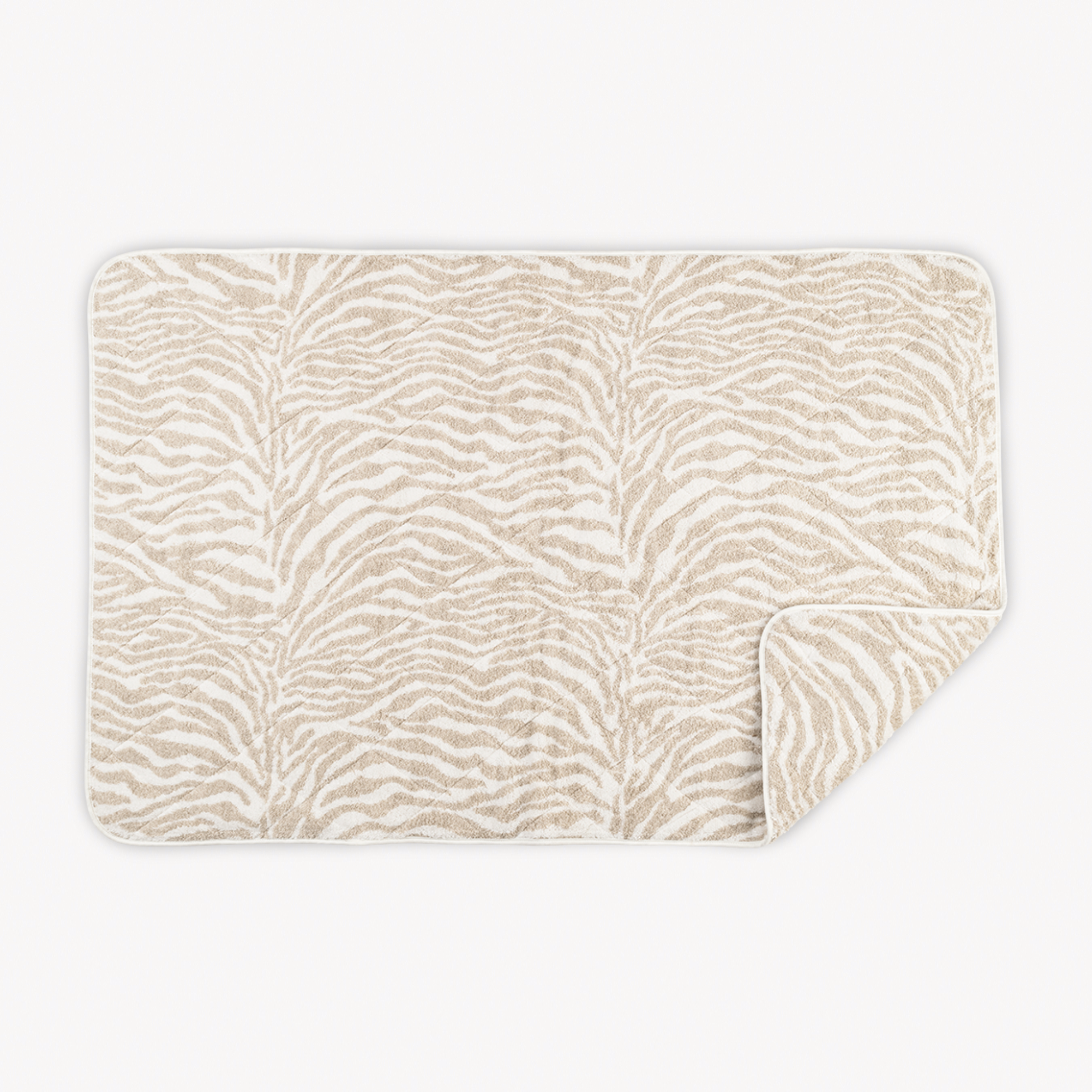 Matouk Schumacher Regine Bath Towels and Mats - Sand