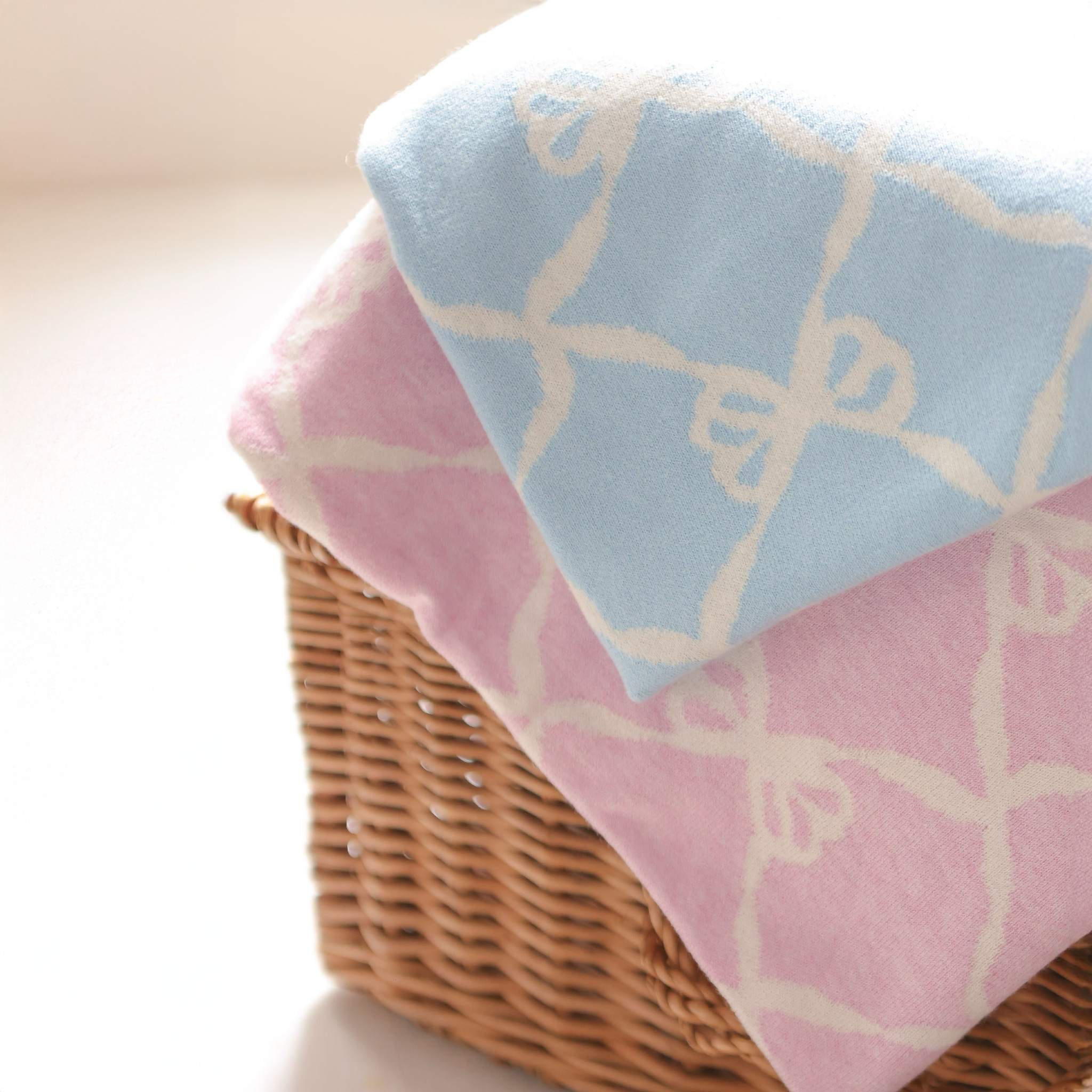 Alashan Ellis Bow Knit Baby Blanket - Dream Blue