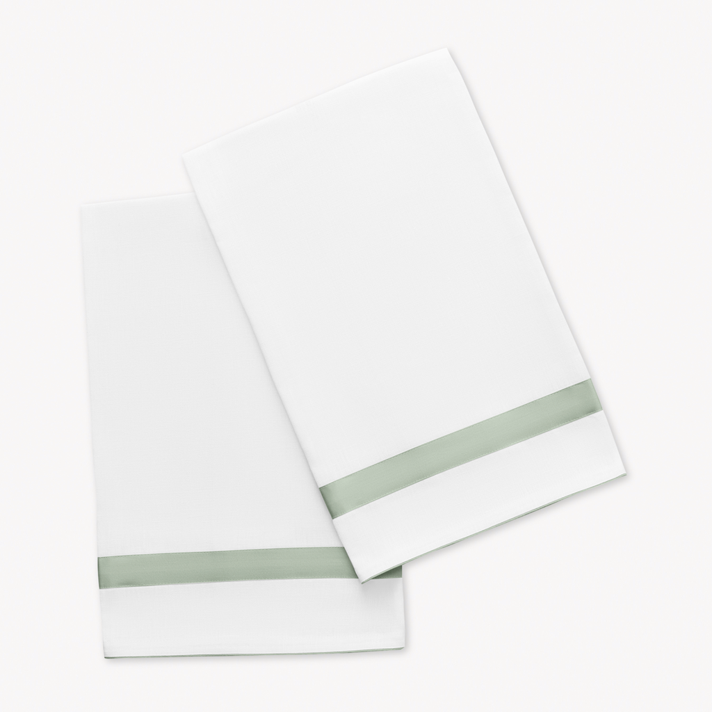 Matouk Lowell Guest Towels - Celadon