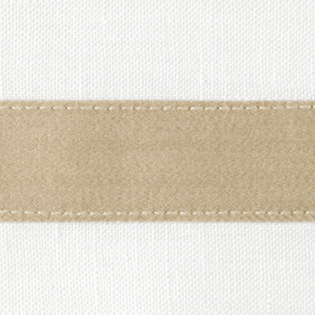 Matouk Lowell Guest Towels - Champagne