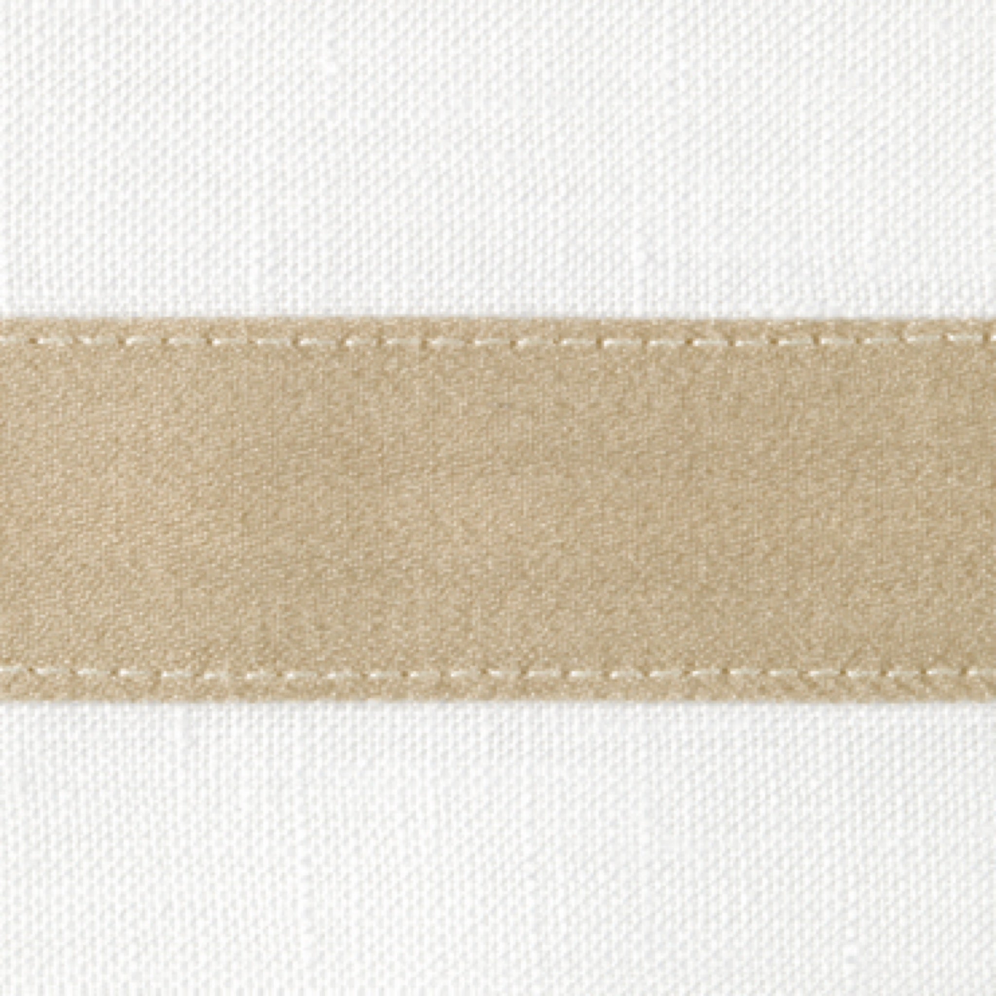 Matouk Lowell Guest Towels - Champagne