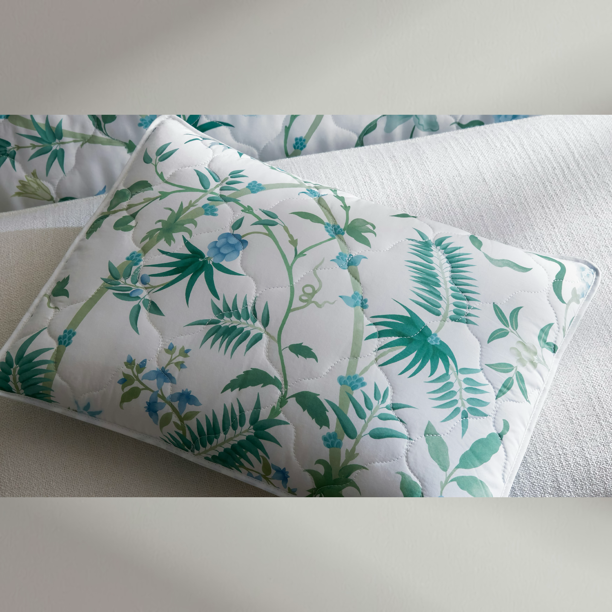 Matouk Schumacher Palmyra Bedding - Emerald