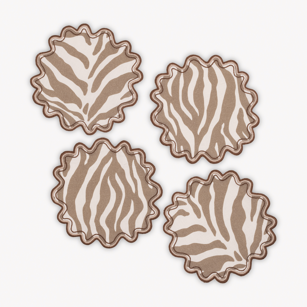 Matouk Schumacher Regine Table Linens - Coconut