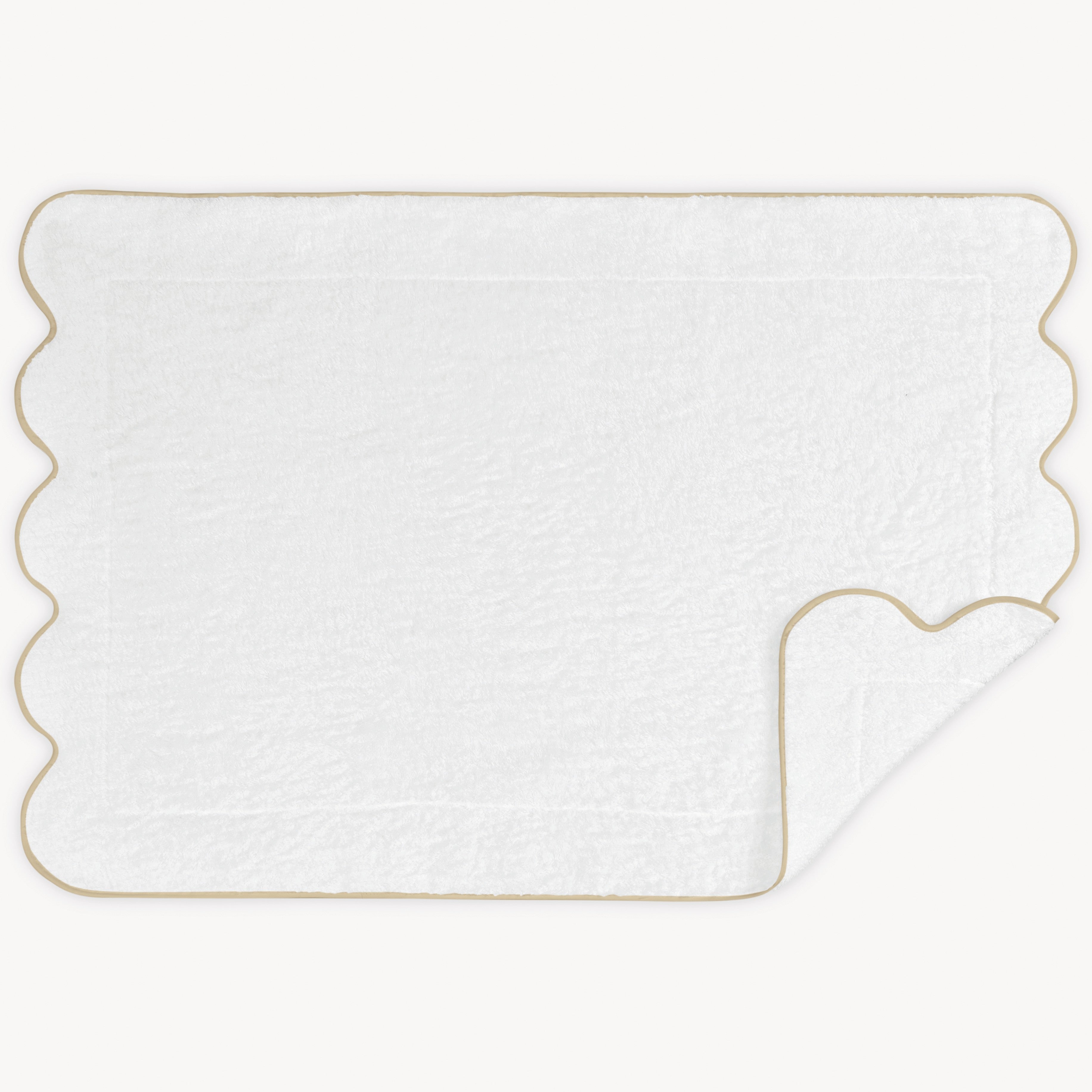 Matouk Cairo Scallop Bath Towels and Mats - Sand