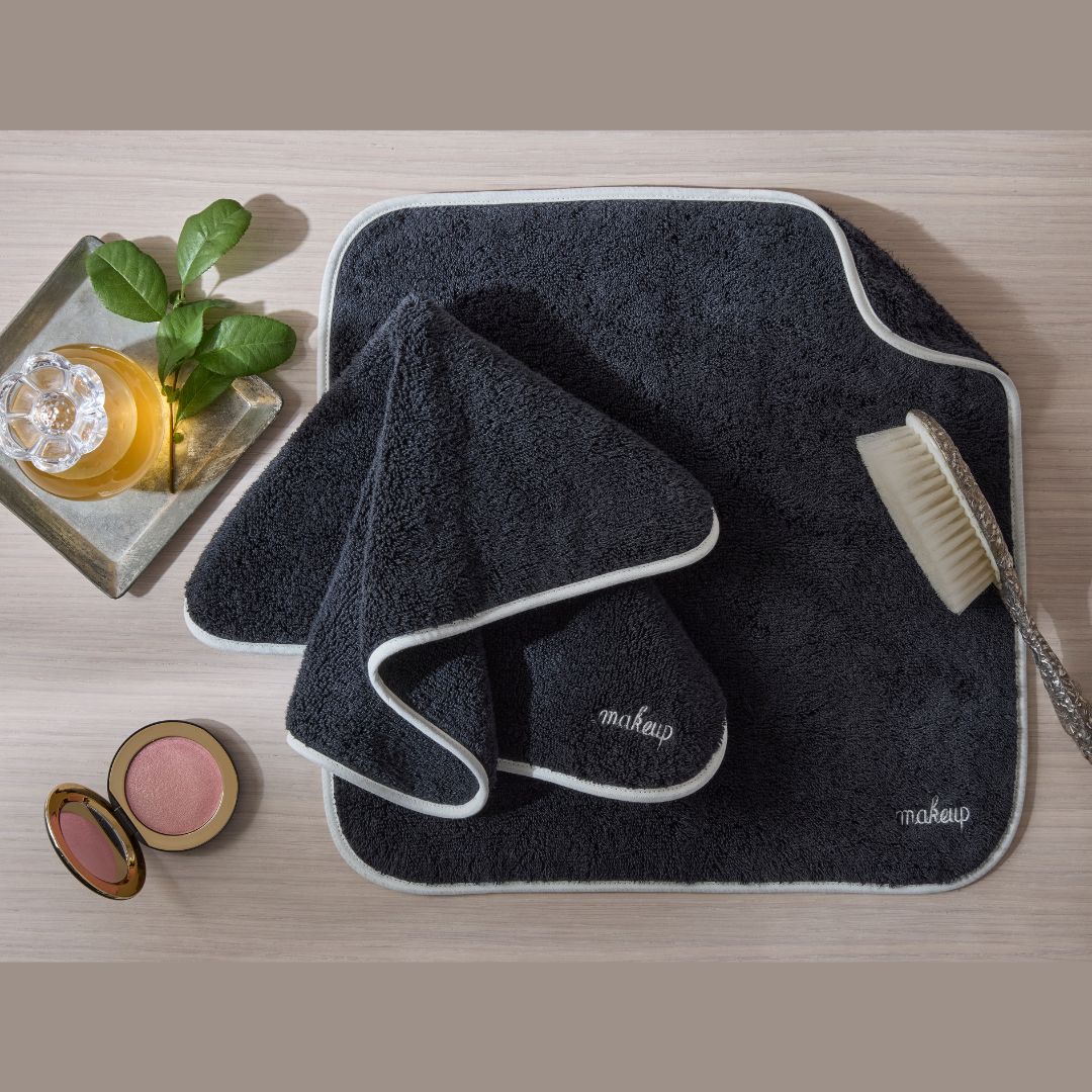 Matouk Giza Makeup Towel - Carbon