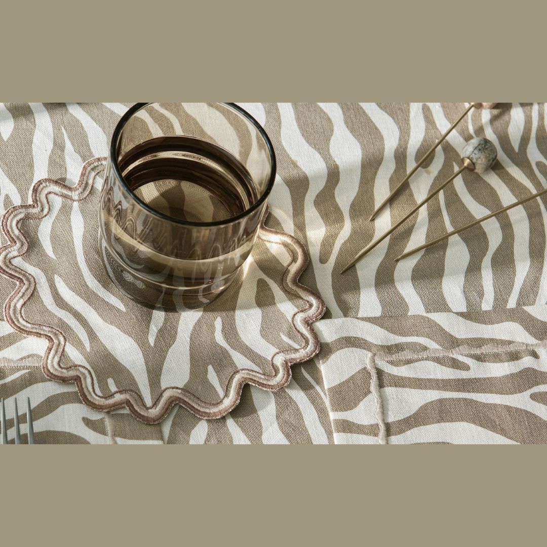 Matouk Schumacher Regine Table Linens - Coconut