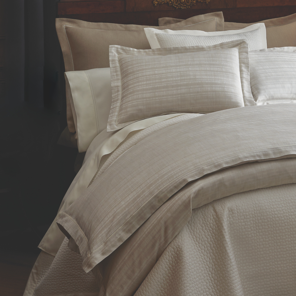 Peacock Alley Biagio Bedding - Pearl