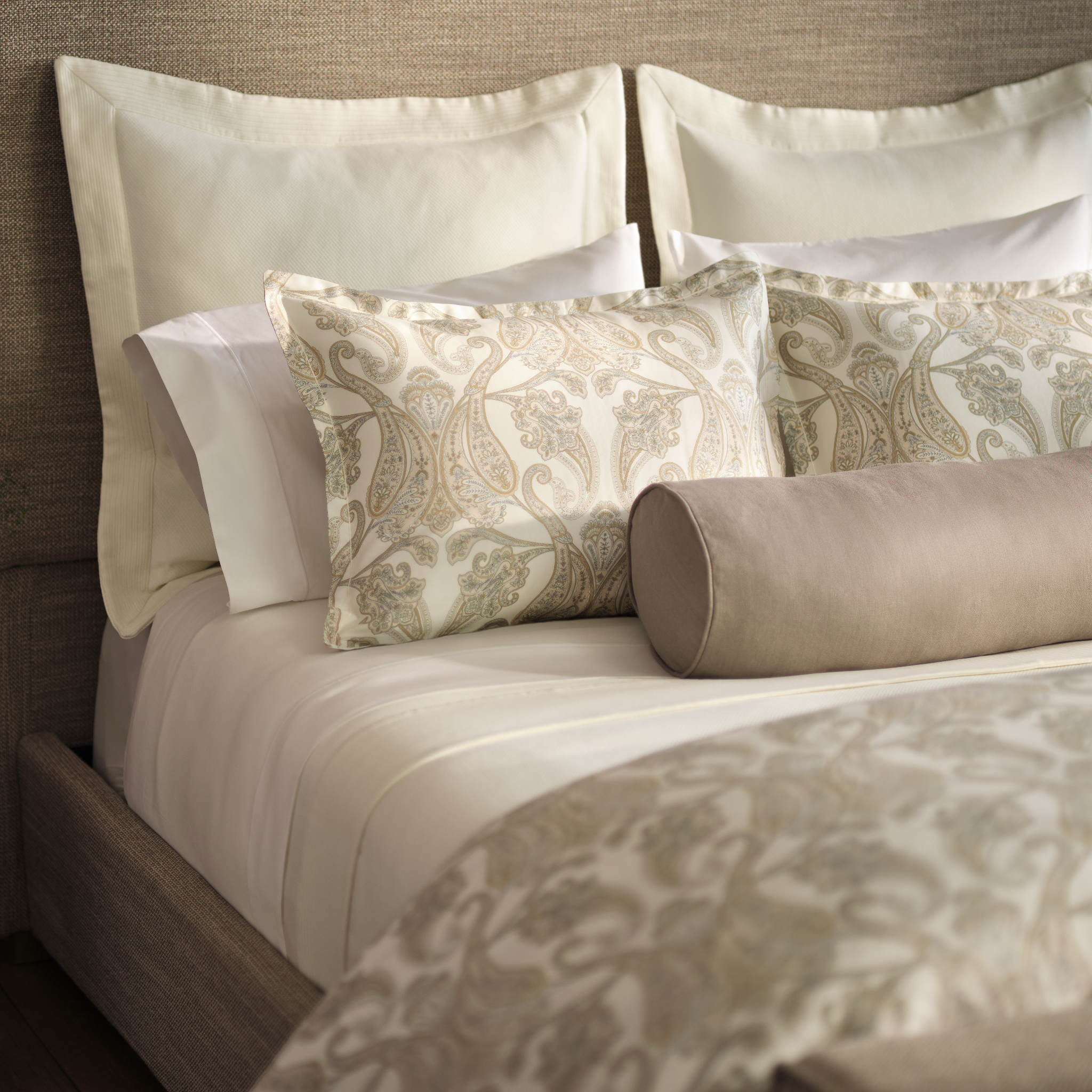 Peacock Alley Paisley Duvet Cover and Shams - Pearl
