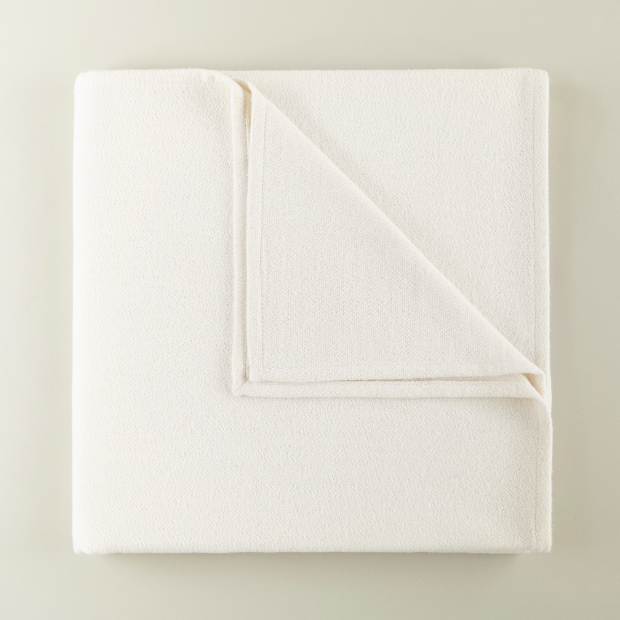 Peacock Alley Vineyard Throw - Pearl