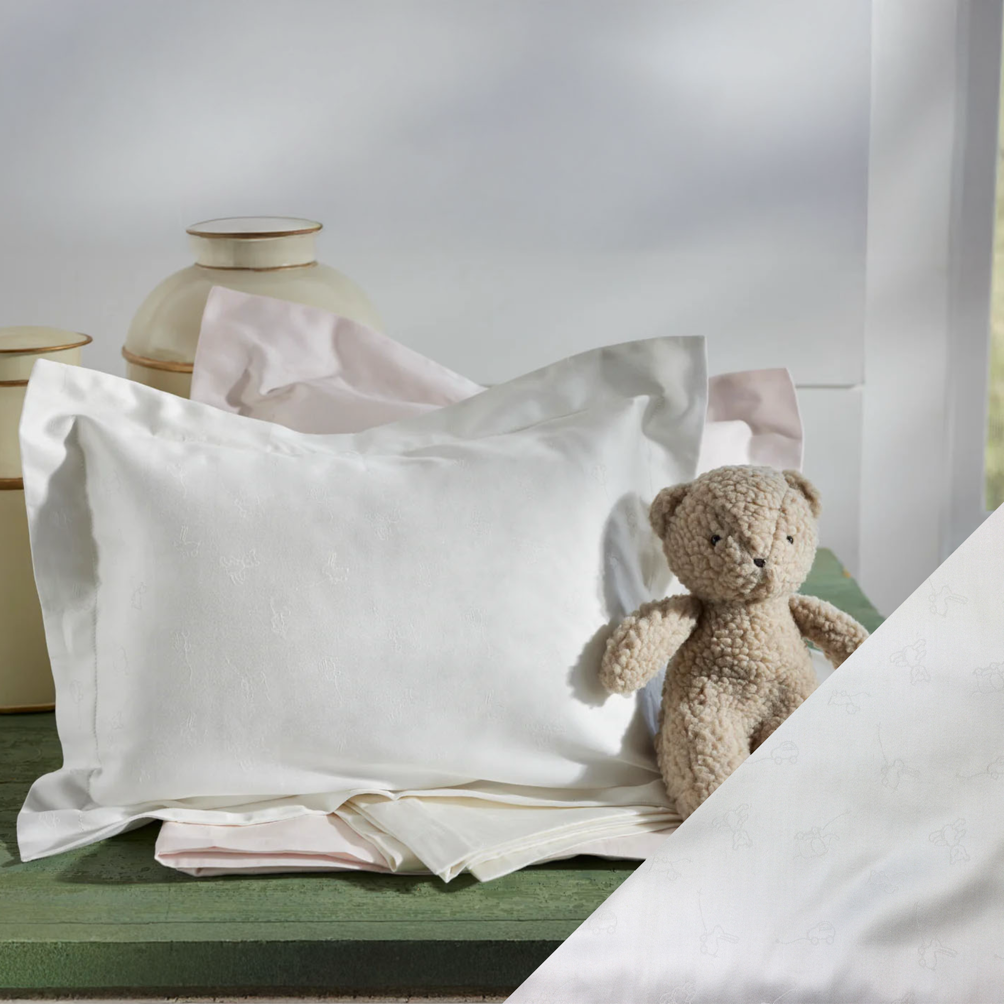 SDH Wheels Baby Bedding - White