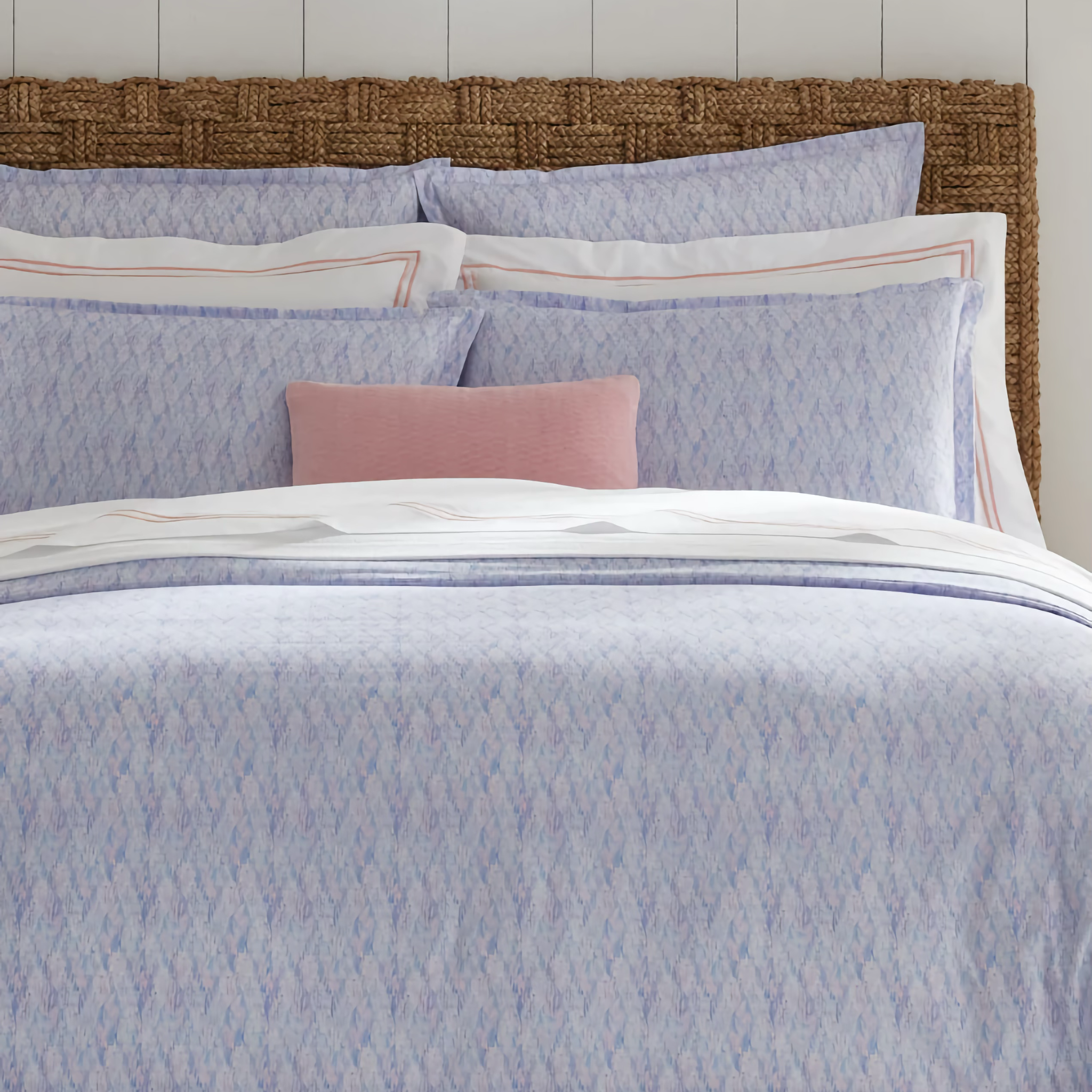 Sferra Alessia Twin XL Bedding - Pink