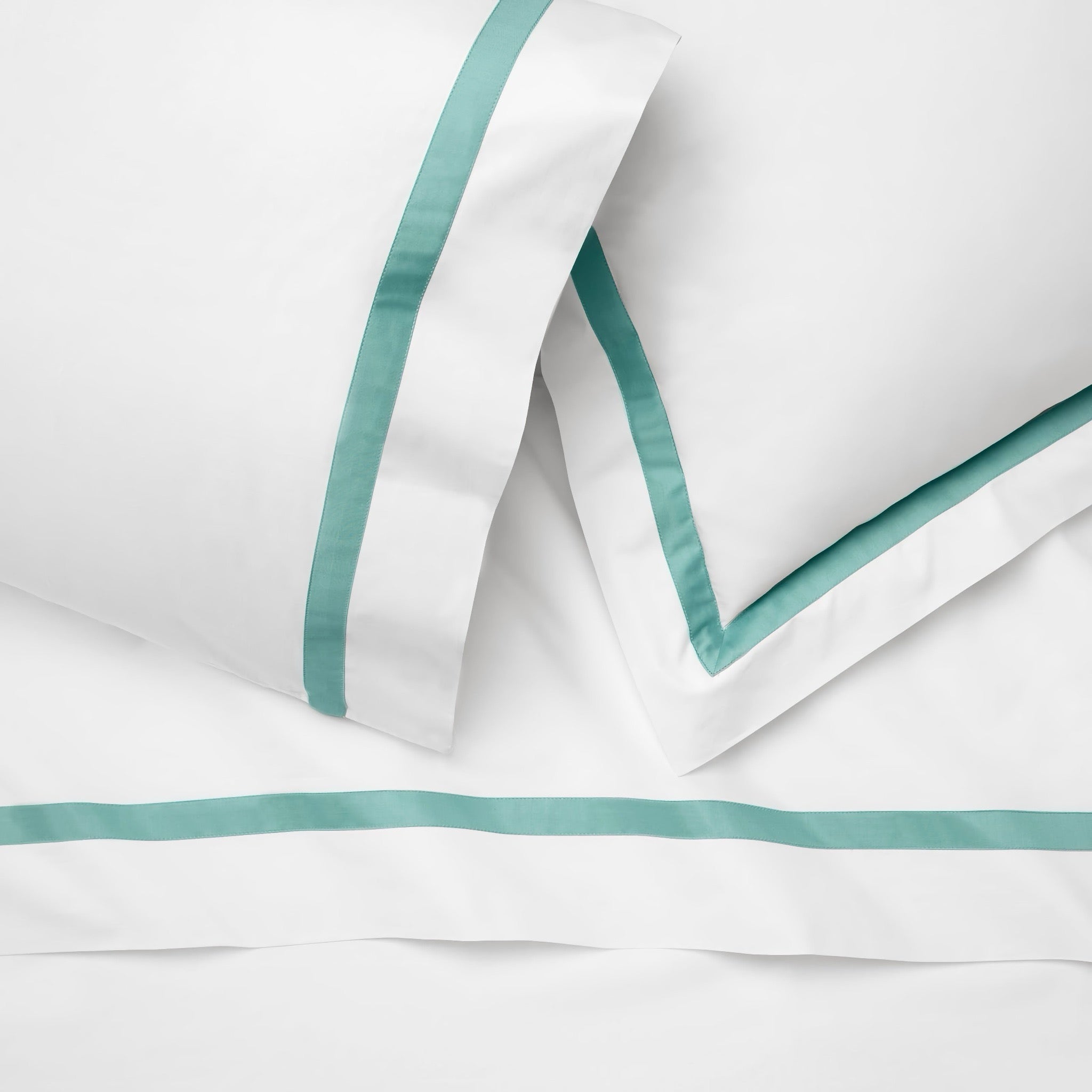Sferra Estate Bedding - White/Aqua