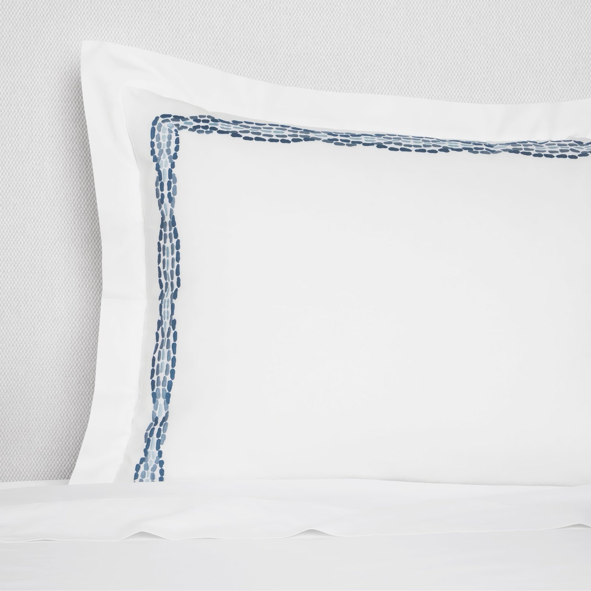 Sferra X Scalamandre Cobblestones Embroidered Bedding - White/Sea