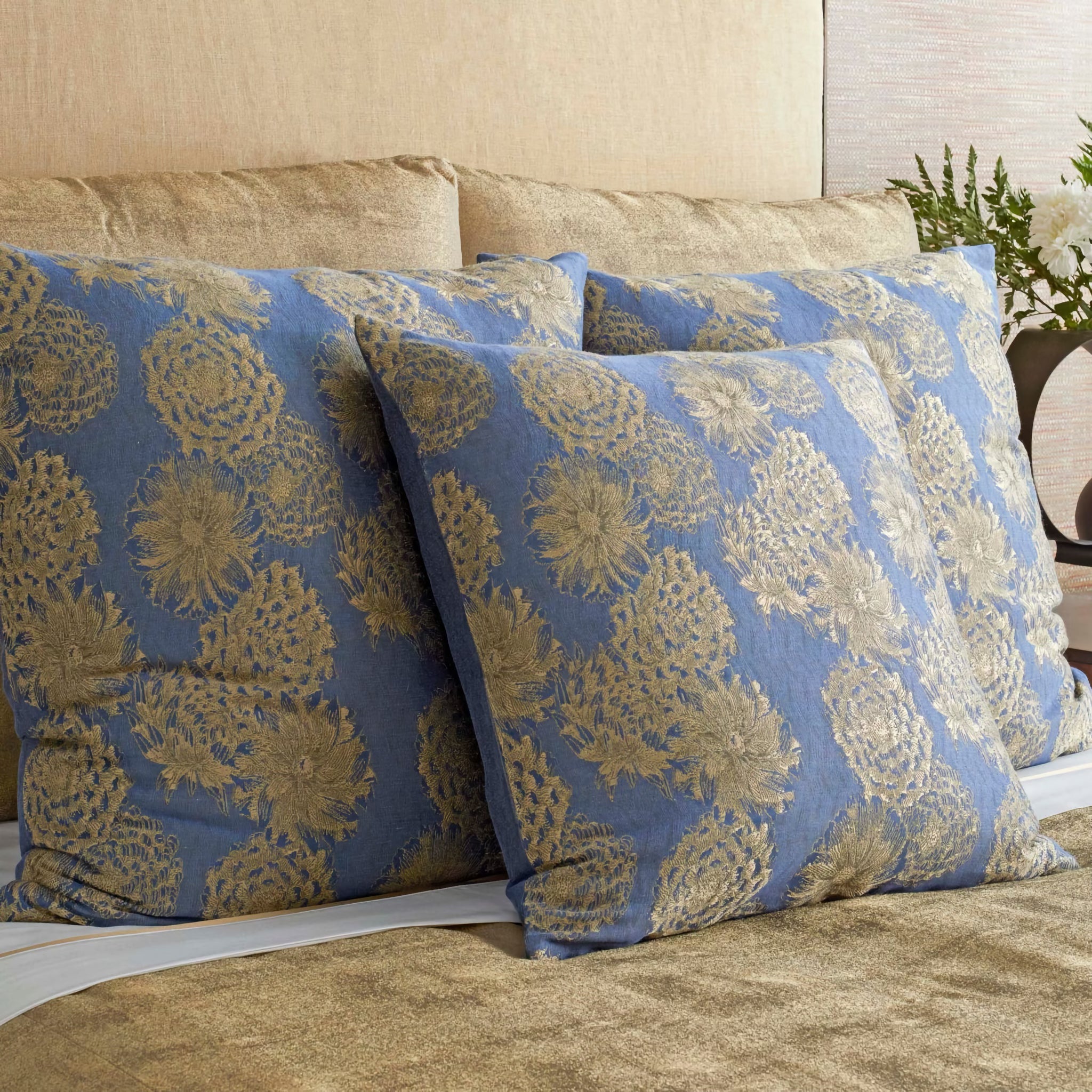 The Met x Ann Gish Chrysanthemum Bedding - Blue