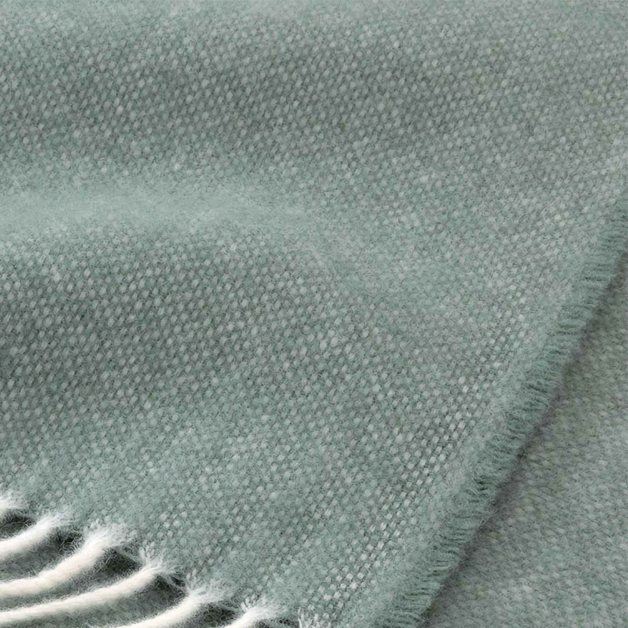 Yves Delorme Club Throw - Verones