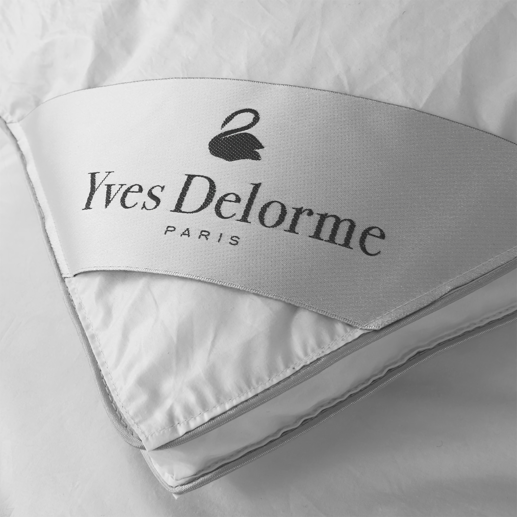 Yves Delorme Down & Feather Prestige Comforter - Spring