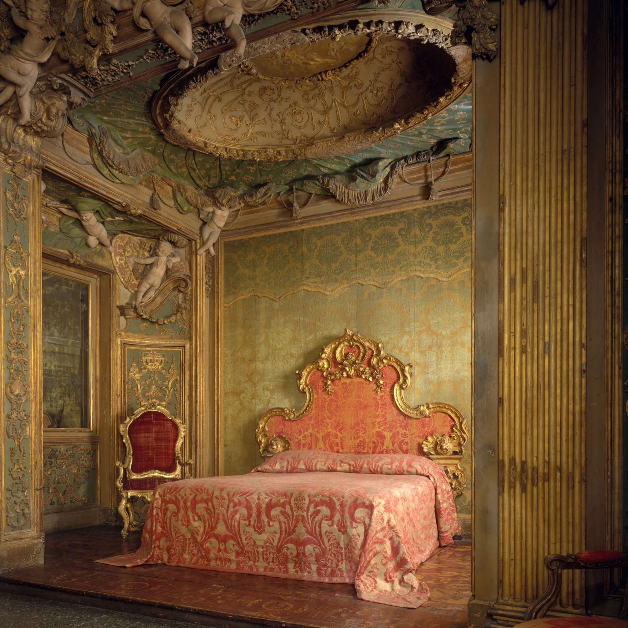 The Met x Ann Gish Venezia Duvet Cover and Decorative Pillow - Blue